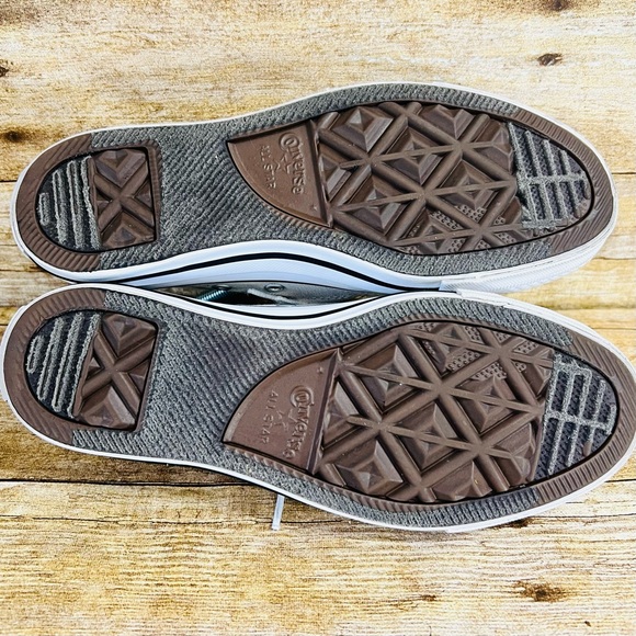 Converse Size 6 Elastic Heel Low-Top Sneakers - Picture 10 of 15